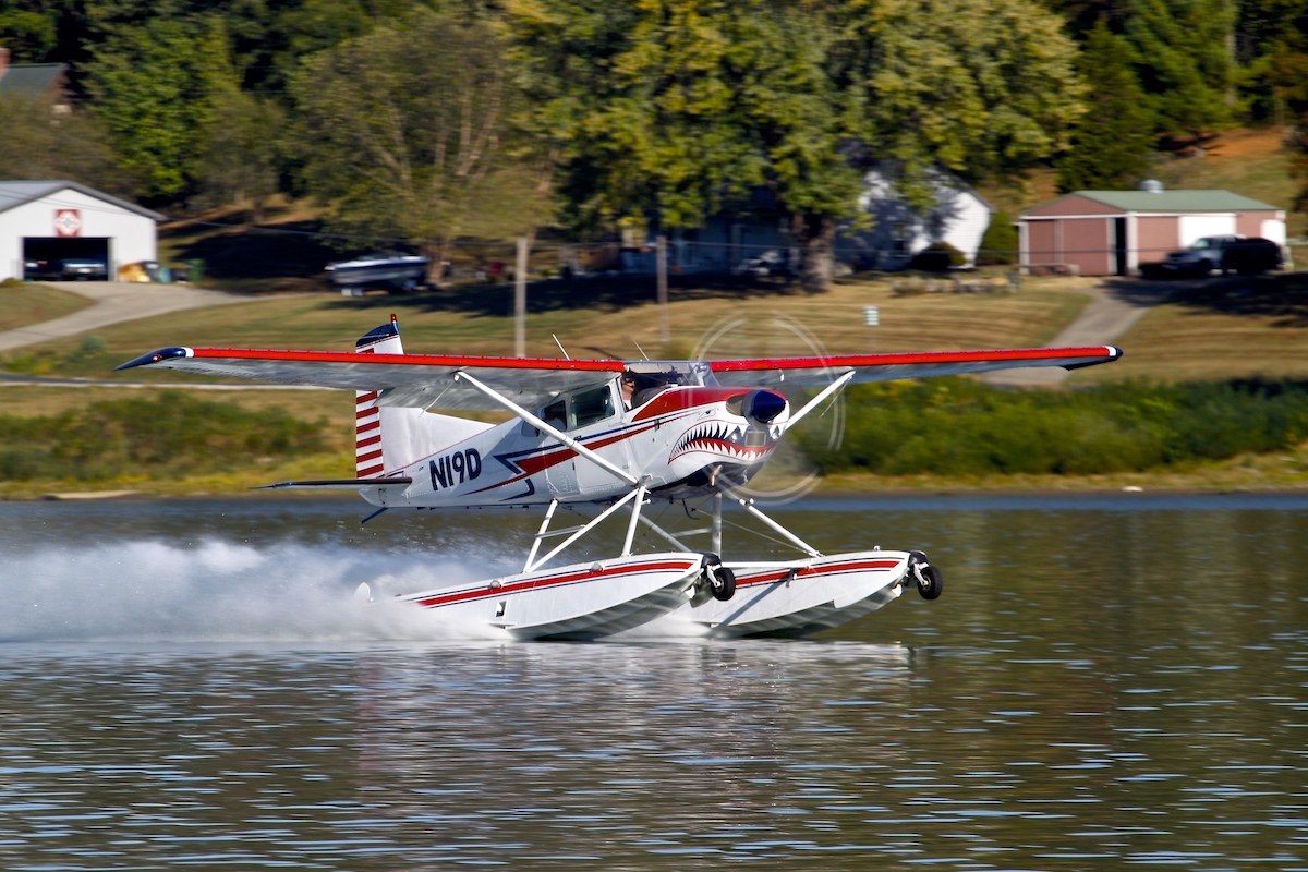 Cessna 185 seaplane training in kentucky